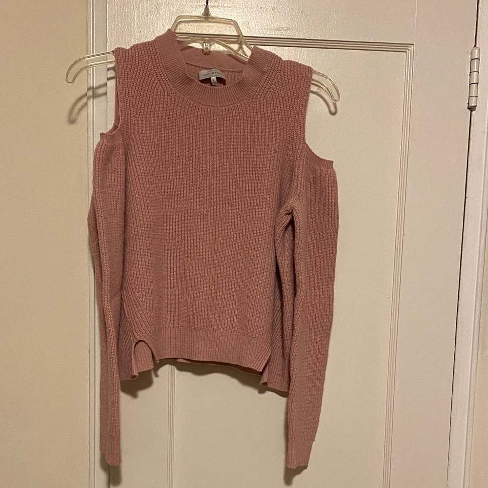 🎀 5/$20 🎀 Lucky Brand pink sweater with shoulder cutouts size large